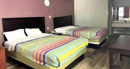 2 Queen Bed | Smoking