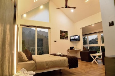Hilllside Naturestay