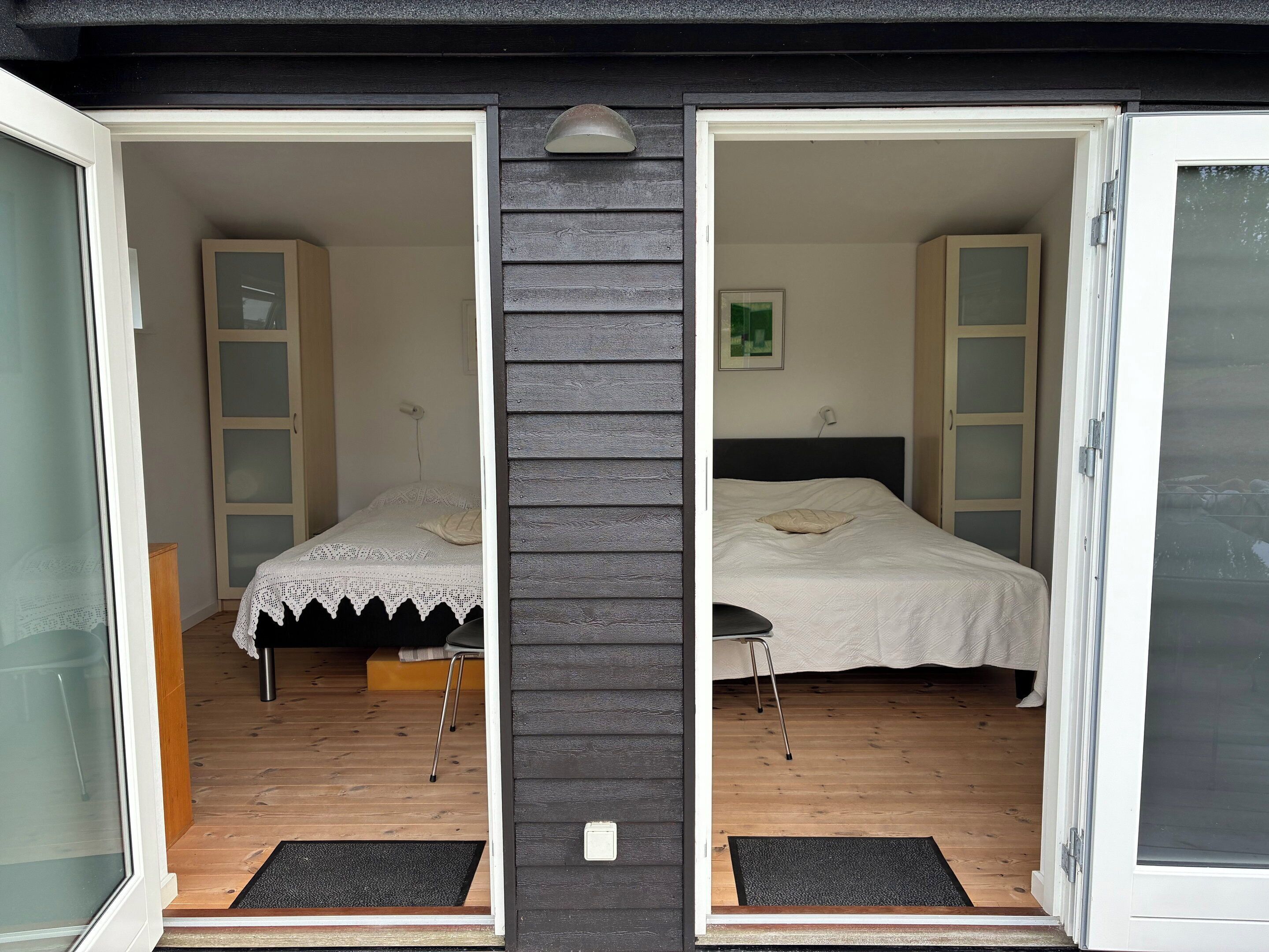 3 bedrooms, iron/ironing board, WiFi (free)
