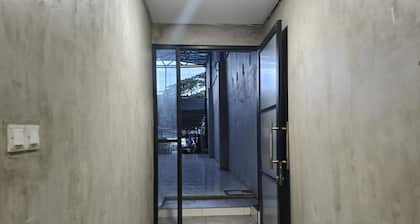Modern Deluxe Stay Near RSUD Haji