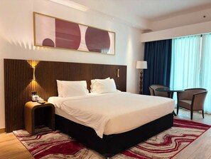 Deluxe-Doppelzimmer, Balkon | Zimmersafe, Bügeleisen/Bügelbrett, kostenloses WLAN