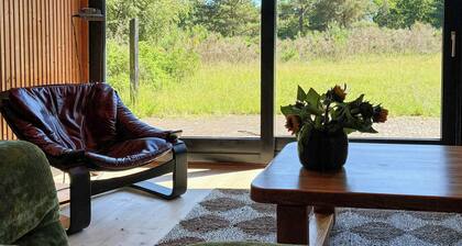 Off-grid 70s house with 10,000 m² of raw nature