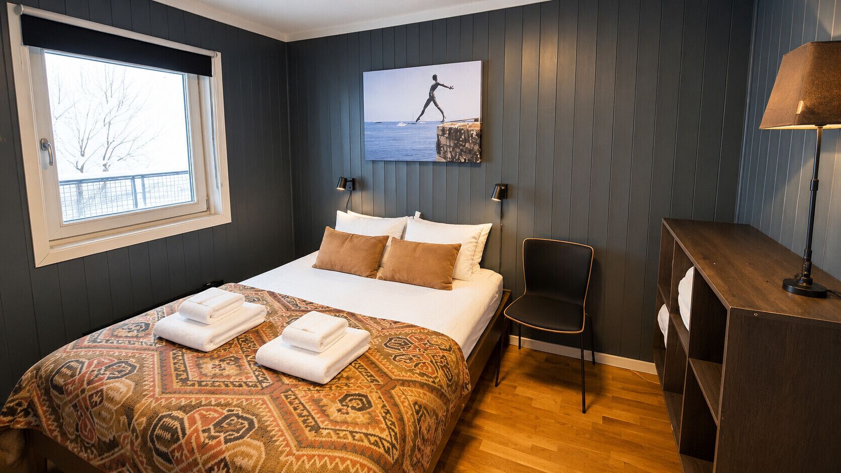3 bedrooms, WiFi (free), bed sheets