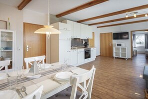 Kühlschrank, Ofen, Herdplatte, Geschirrspüler