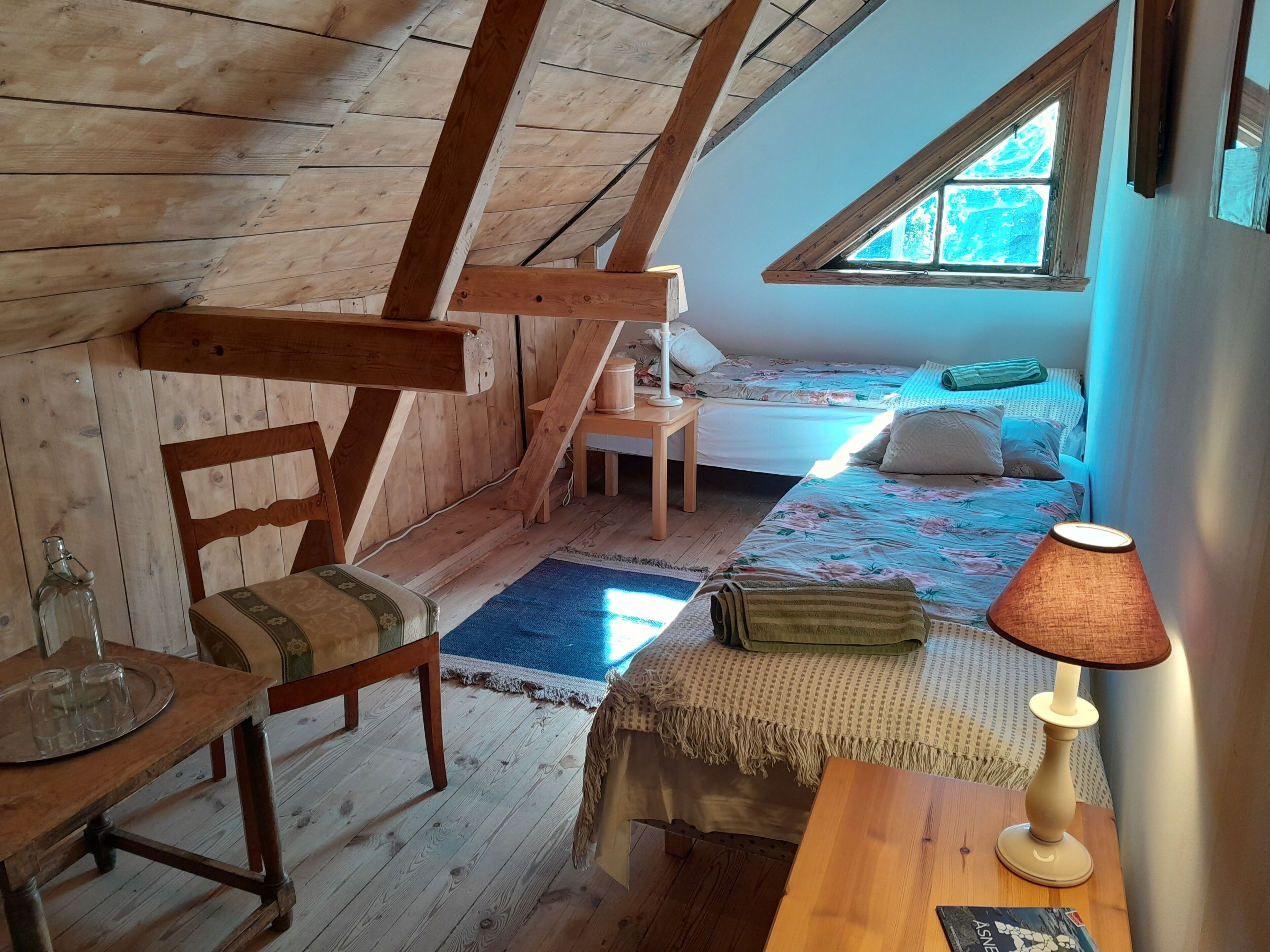 Economy Room, Garden View