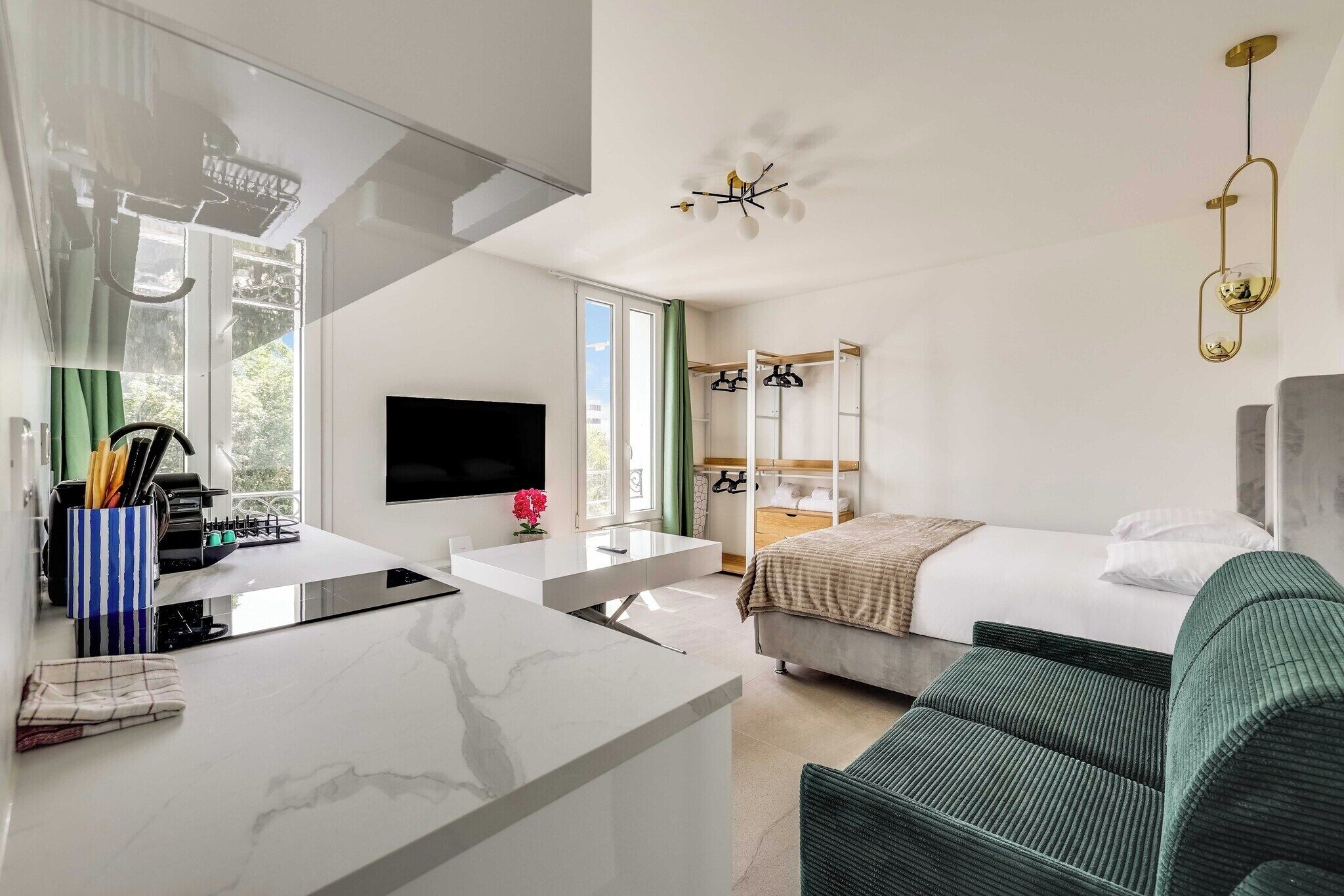 Desk, iron/ironing board, internet, bed sheets