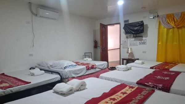 Knight's - Apple Inn - Camiguin