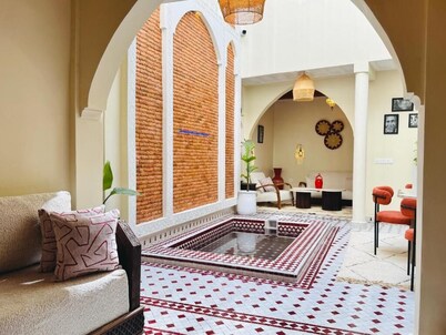 Riad rouge imperial