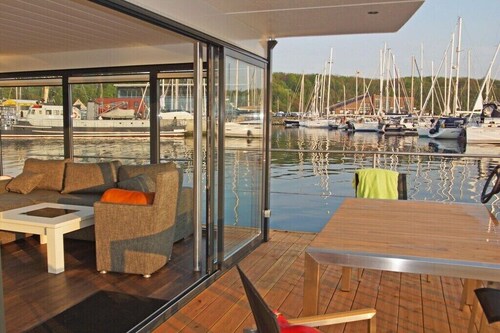 Floating 44 in Laboe