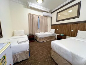 Triple Room | Free WiFi - Mahwa Alfuad Hotel - Al Maabdah (Al Maabdah)
