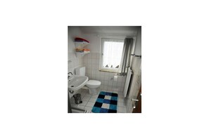Bathroom - Holiday apartment in Borkum with parking (Borkum)