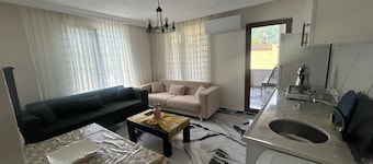 muhteşem lokasyon harika deniz plaj doğa ile iç.içe bir tatil