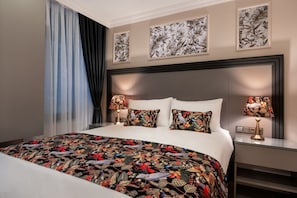 Standard Room | View from room - Lond Hotel (Beyoğlu)