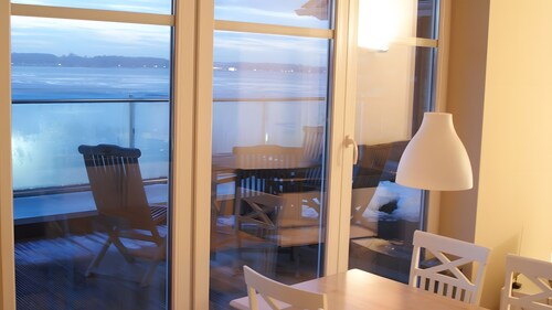 Sea View Apartment for 4 Guests on the Kiel Fjord