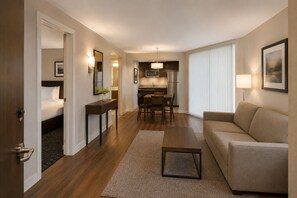 Living area - Nobleline Hotel (Toronto)