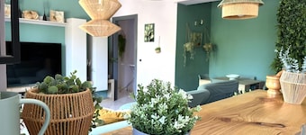 CV023 - Cervia, new three-room apartment with balcony and parking space