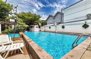 Pool - Brand New Serene House | Shared Pool | 2 km to Chaweng Beach (Koh Samui)