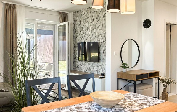 Dining - Beautiful home in Oroslavje with WiFi (Oroslavje)
