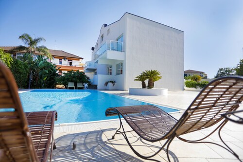 Path House - Seaview Luxury by Wonderful Italy