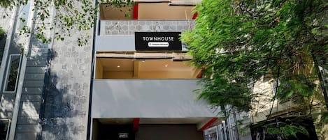 House | Miscellaneous