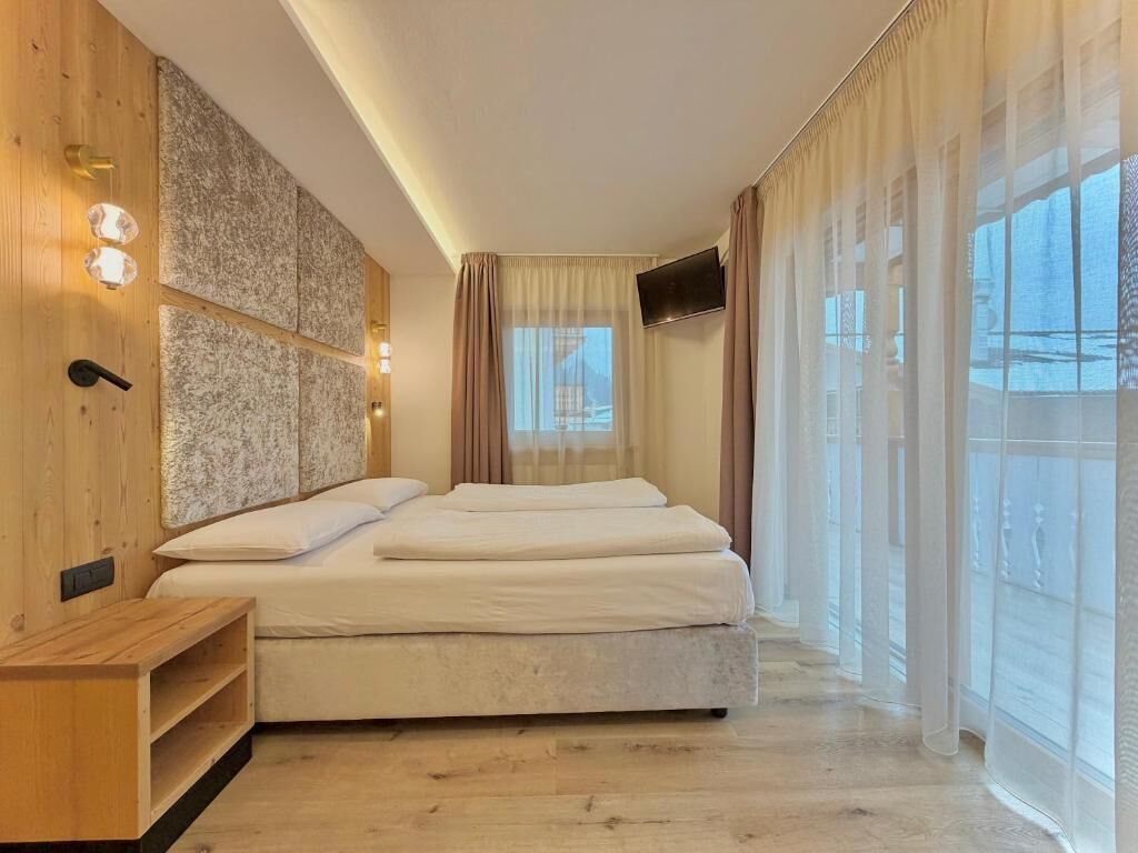 ห้องซูพีเรียสำหรับสี่ท่าน, ระเบียง, วิวภูเขา | ตู้นิรภัยในห้องพัก, ห้องเก็บเสียง, เตารีด/โต๊ะรีดผ้า, Wi-Fi ฟรี