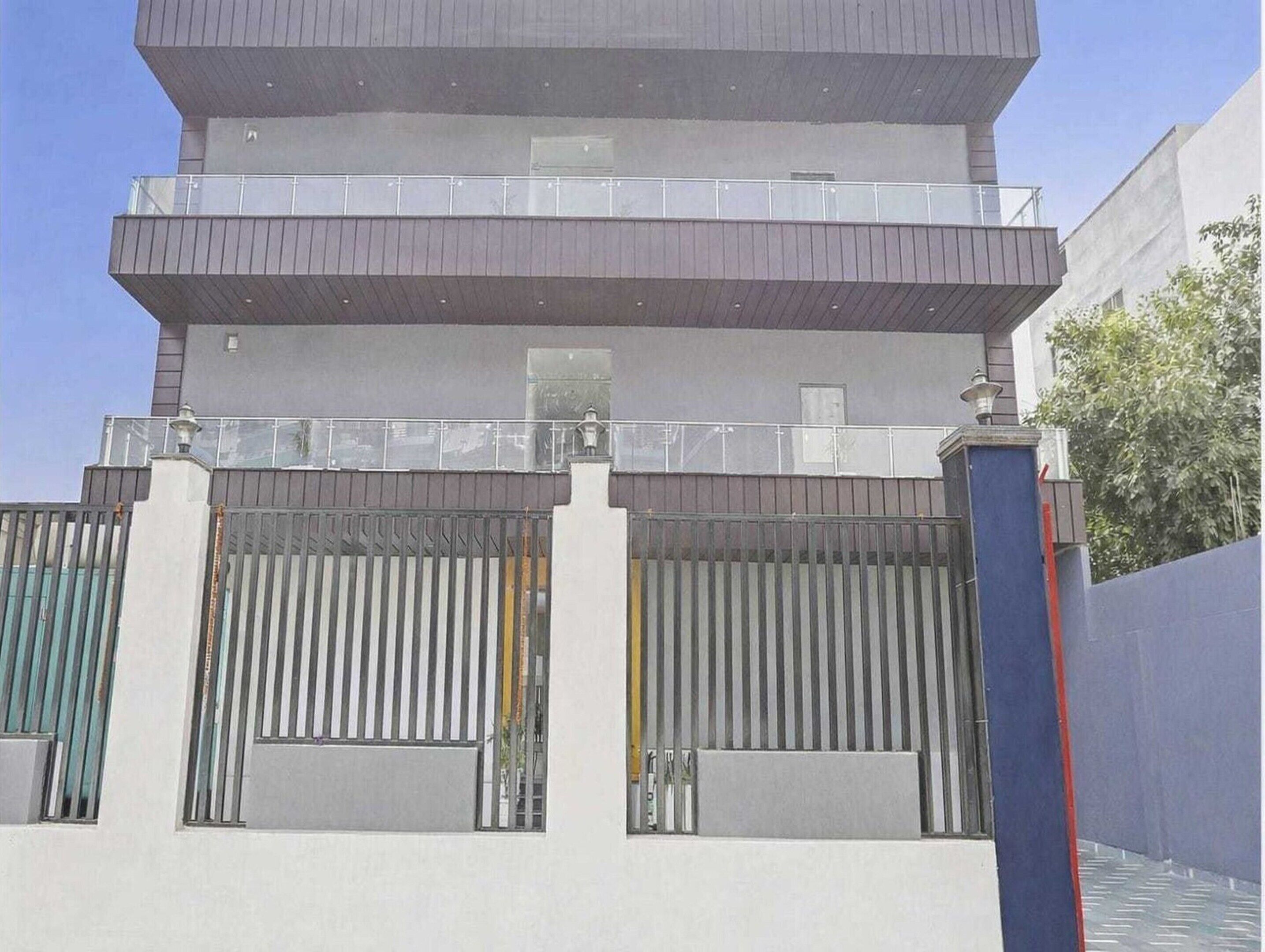 House | Exterior