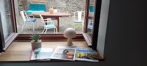 Interior - Charming, renovated Béarn-style house between the Pyrenees and the ocean (sleeps 4 to 6). (Dognen)