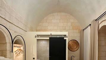 Deluxe Room, Courtyard View
