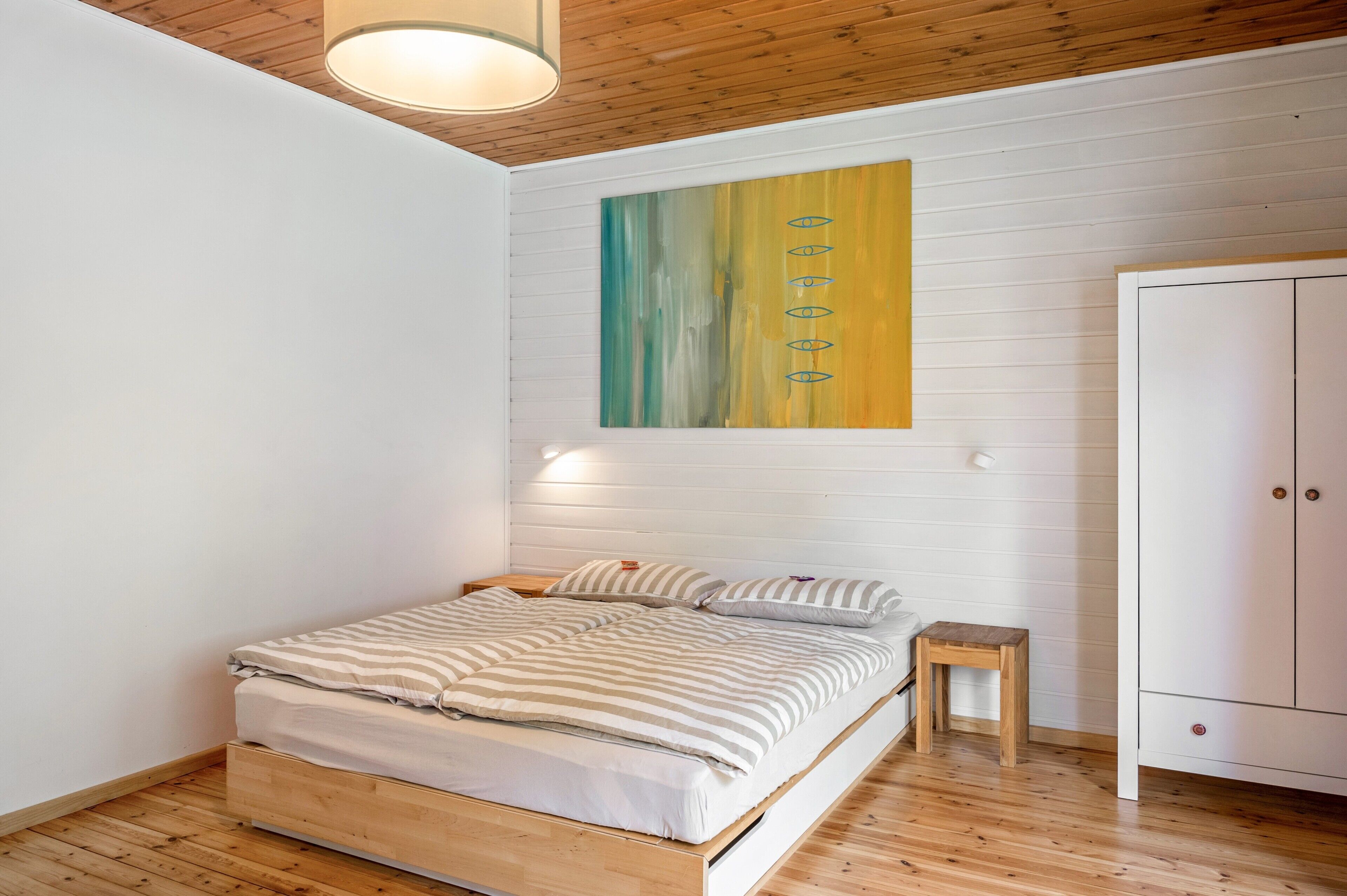 4 chambres, fer et planche à repasser, Wi-Fi, draps fournis