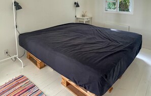 Travel cot, free WiFi - Nice home in Vig with WiFi (Vig)