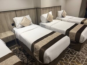 Superior Triple Room, City View | Laptop workspace, free WiFi - Ritaj Al-Tala'i Hotel (Makkah)
