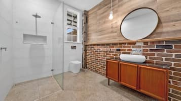 Standard House, Courtyard View | Bathroom