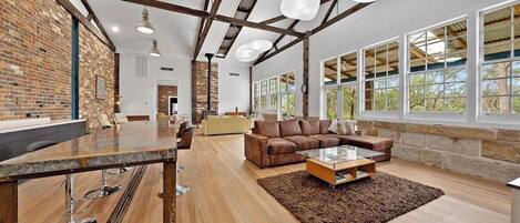 Maison Standard, vue cour intérieure | Intérieur