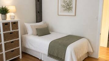Standard House, Courtyard View | Iron/ironing board, free WiFi