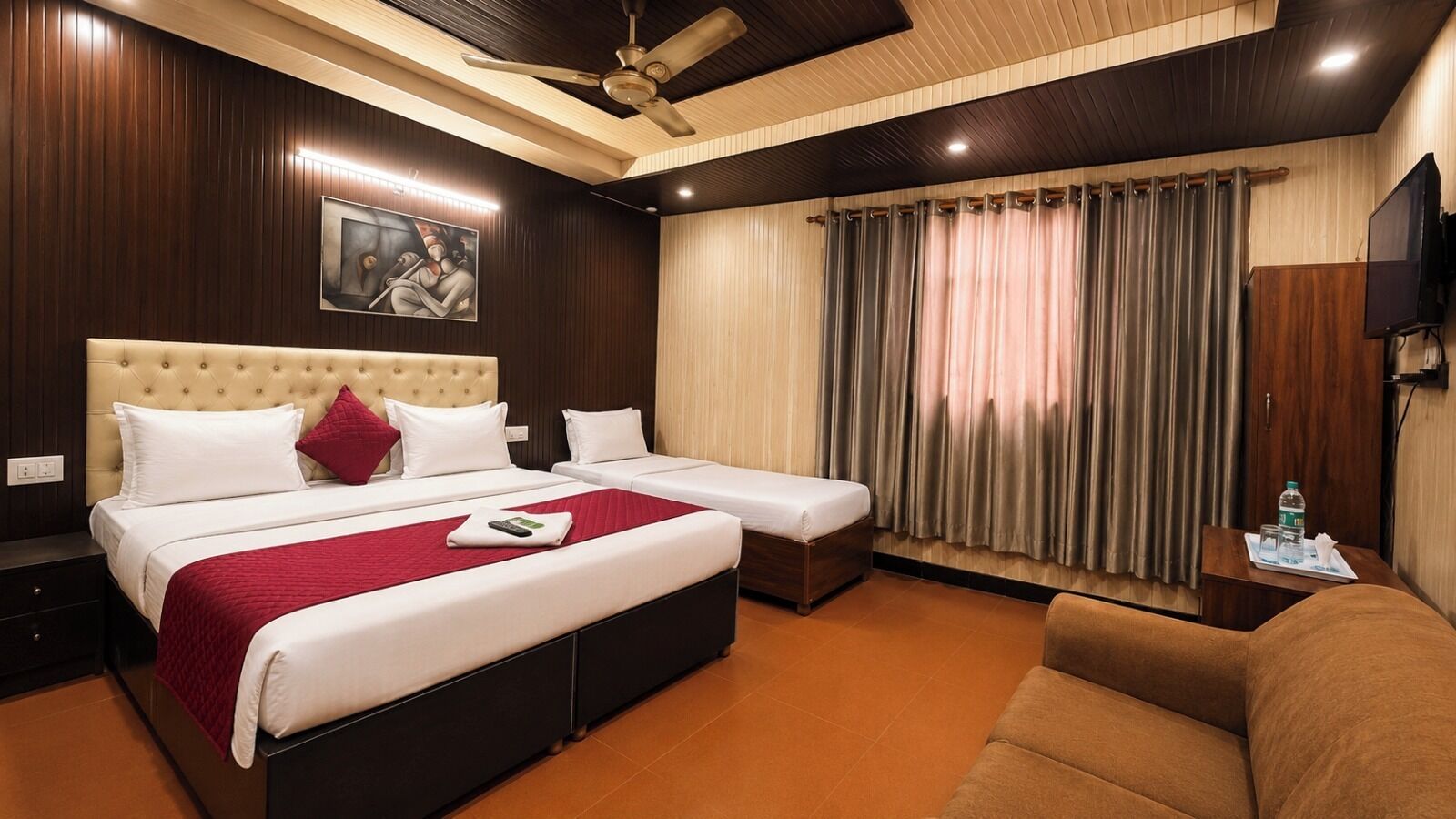 Desk, free WiFi, bed sheets