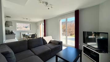 TV, DVD player