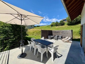 Outdoor dining - Lake House – Terrace (La Thuile)