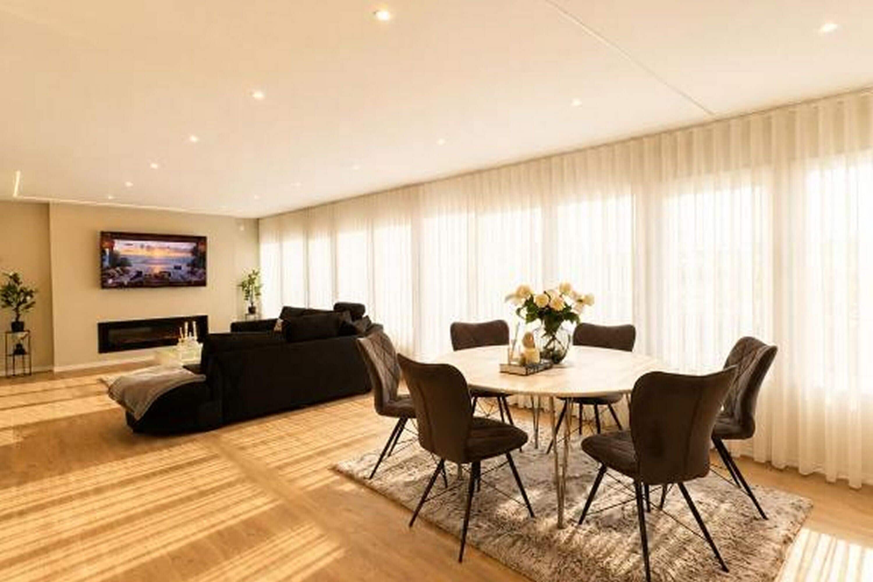 Family House, 3 Bedrooms, 2 Bathrooms (SeaVista Trelleborg Sea View &) | Dining