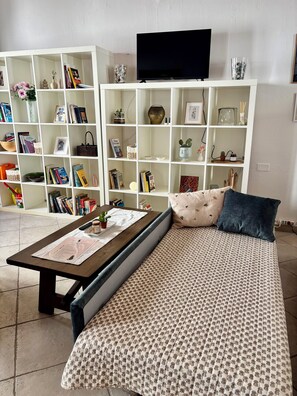 Interior - Isa's Home - Charming Apartment in the Heart of Alghero's Historic Center (Alghero)