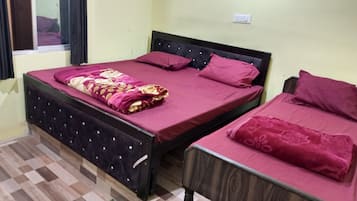 غرفة عادية ثلاثية - بشرفة