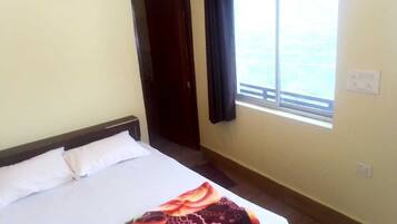 Quarto casal ou duplo standard, sacada
