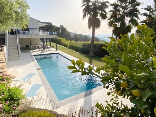Entre mer et pinède (piscine, spa-jacuzzi, sauna) - chambre caramel