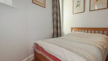 Cottage | 1 bedroom, free WiFi, individually decorated, individually furnished
