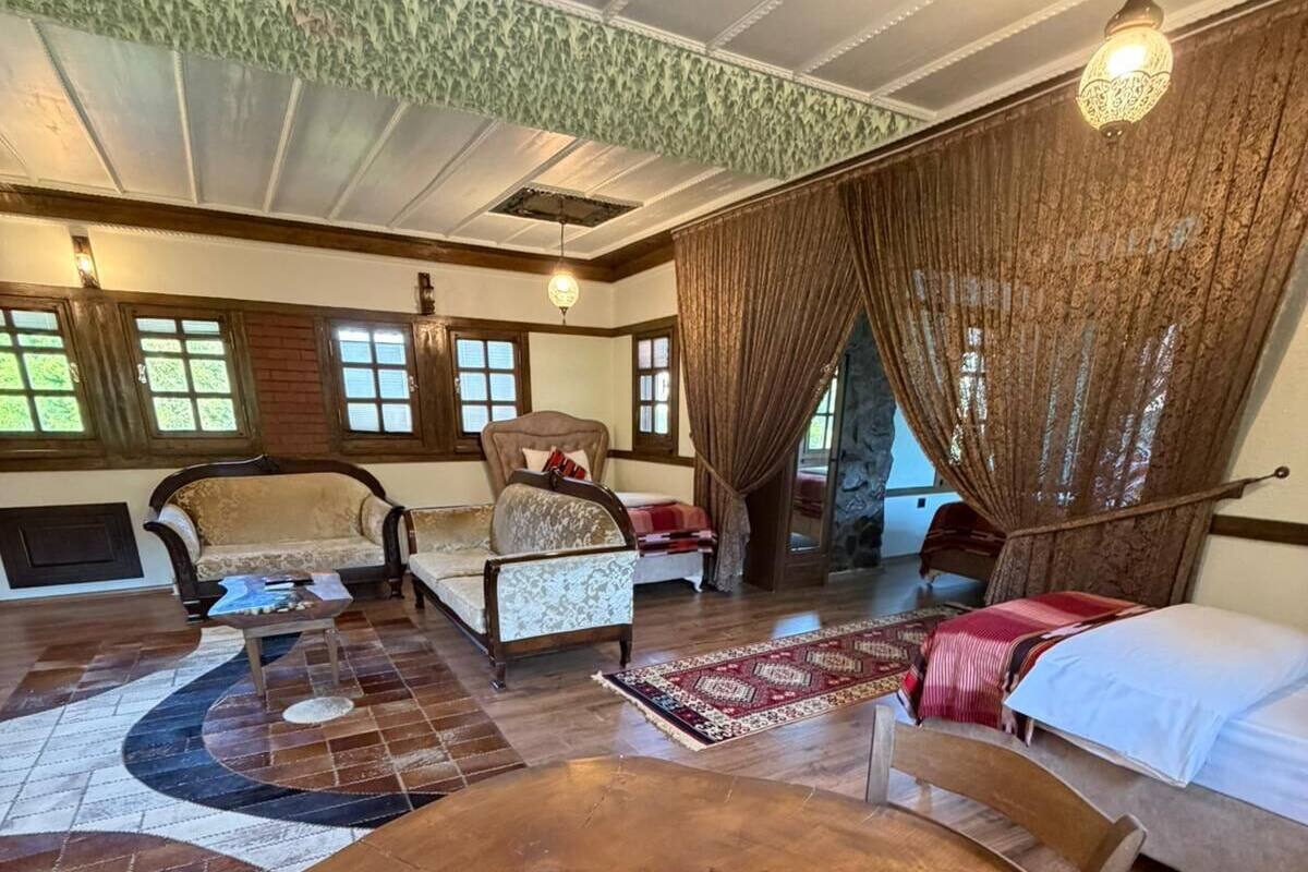 Studio, Multiple Beds, Private Bathroom, Valley View | Desk, laptop workspace, WiFi (free)