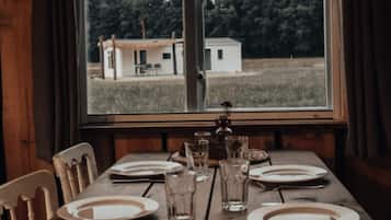 Chalet | Dining