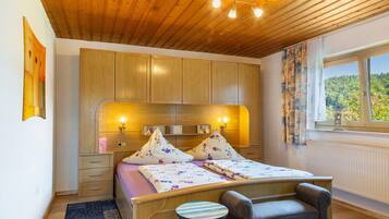 2 Schlafzimmer, Bügeleisen/Bügelbrett, WLAN, Bettwäsche