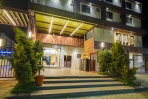 House | Bahagian luar