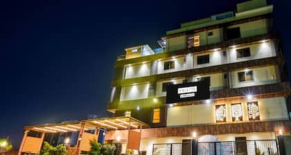 Palette Rc Platinum Hotel