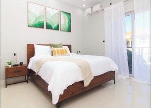 Room - Luxury Condo in Montego Bay, Rooftop Pool Access (St. James Parish)