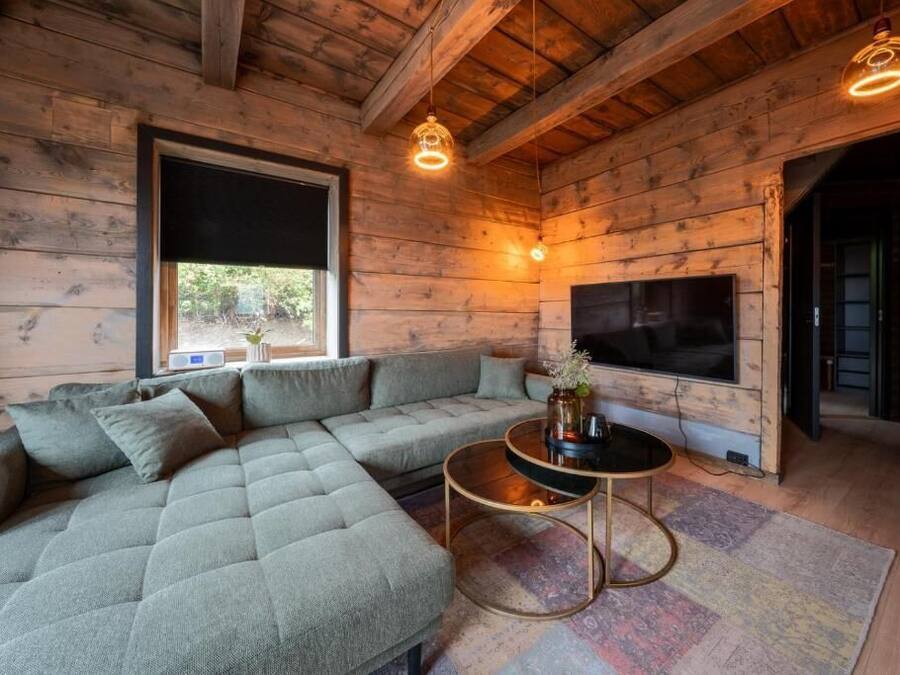 Premium Cottage, Resort View | Living area